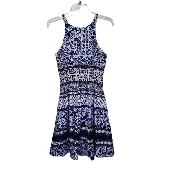 Vince Camuto Halter Fit & Flare Geometric Patterned Navy & White Dress sz 10/B19 - Picture 3 of 10